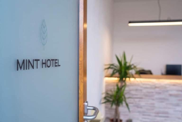 Mint Hotel Prizren Luaran gambar