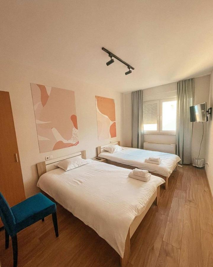 Mint Hotel Prizren Luaran gambar