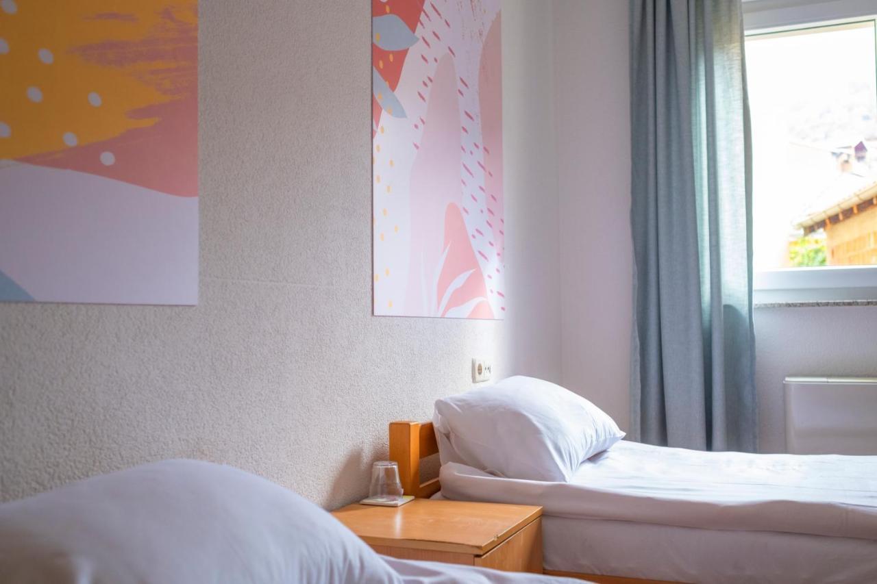 Mint Hotel Prizren Luaran gambar